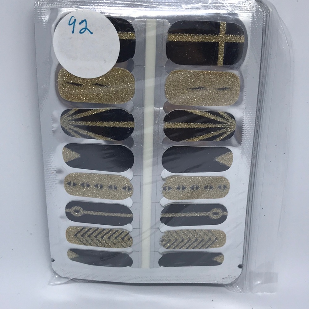 Black gold sparkle 100 % polish